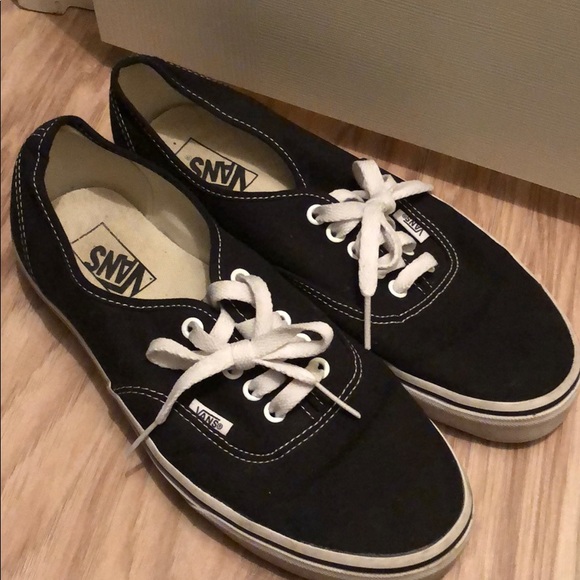 vans authentic black size 9